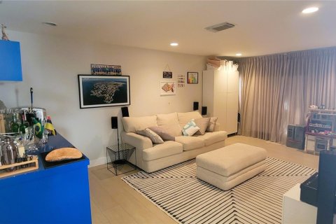 Villa ou maison à louer à Hollywood, Floride: 4 chambres, 213.68 m2 № 1972604 - photo 9