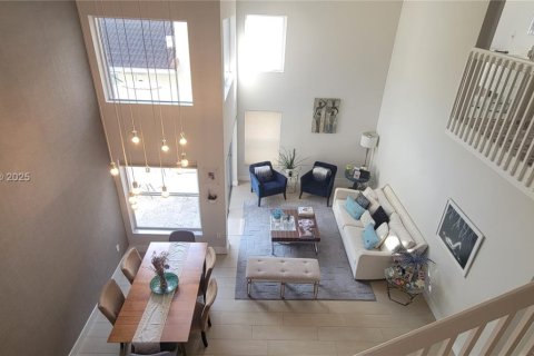 Villa ou maison à louer à Hollywood, Floride: 4 chambres, 213.68 m2 № 1972604 - photo 5