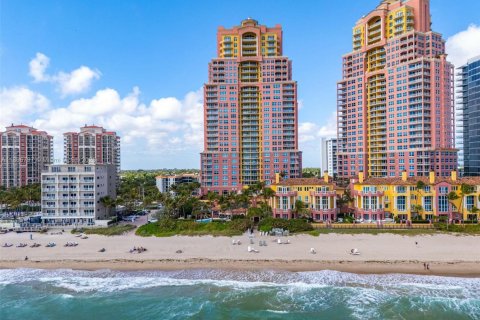 Condo in Fort Lauderdale, Florida, 2 bedrooms  № 1864672 - photo 21
