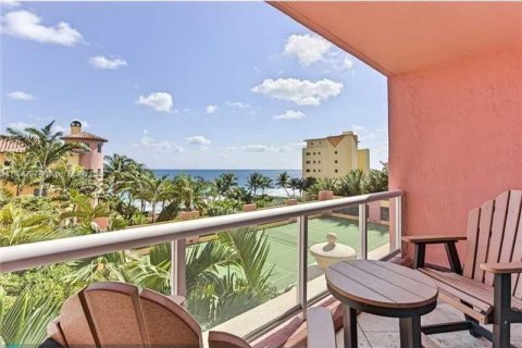 Condo in Fort Lauderdale, Florida, 2 bedrooms  № 1864672 - photo 17