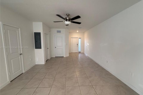 Touwnhouse à louer à Florida City, Floride: 3 chambres, 128.21 m2 № 1865437 - photo 5