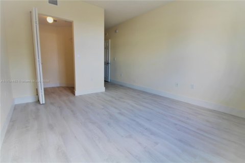 Condo in Sunny Isles Beach, Florida, 2 bedrooms  № 1698360 - photo 26