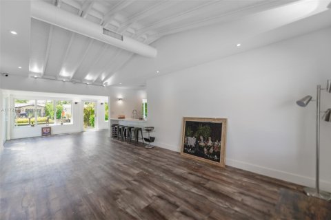 House in Fort Lauderdale, Florida 2 bedrooms, 109.81 sq.m. № 1703433 - photo 11