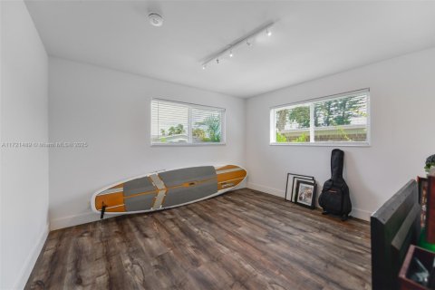 House in Fort Lauderdale, Florida 2 bedrooms, 109.81 sq.m. № 1703433 - photo 23