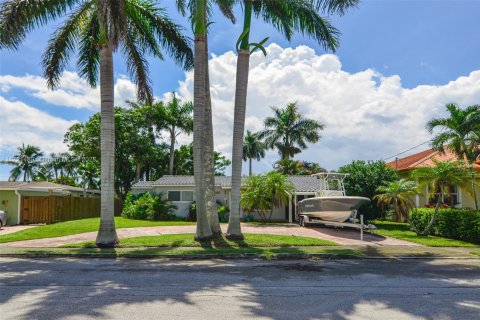 House in Fort Lauderdale, Florida 2 bedrooms, 109.81 sq.m. № 1703433 - photo 3