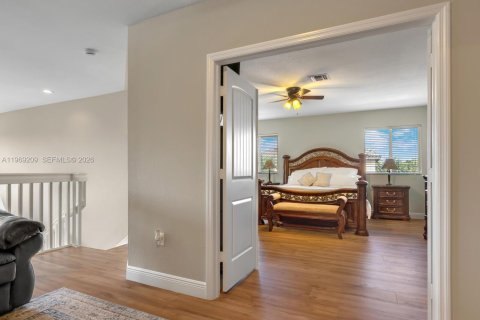 Купить виллу или дом в Хомстед, Флорида 6 спален, 354.89м2, № 2040311 - фото 10