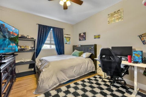 Купить виллу или дом в Хомстед, Флорида 6 спален, 354.89м2, № 2040311 - фото 14