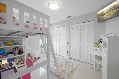 Villa ou maison à vendre à Weston, Floride: 3 chambres, 205.78 m2 № 2032524 - photo 15