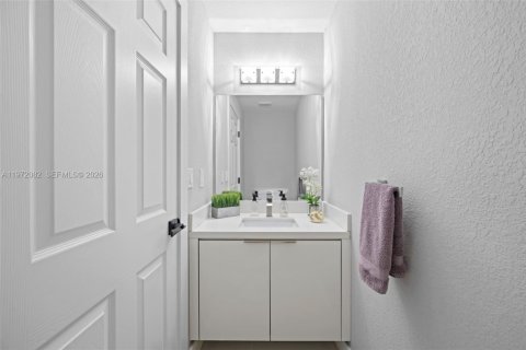 Villa ou maison à vendre à Weston, Floride: 3 chambres, 205.78 m2 № 2032524 - photo 13