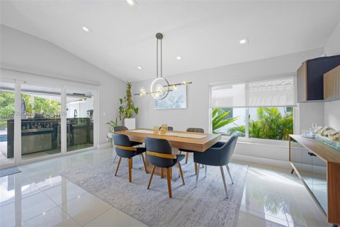 Villa ou maison à vendre à Weston, Floride: 3 chambres, 205.78 m2 № 2032524 - photo 10