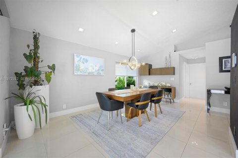 Villa ou maison à vendre à Weston, Floride: 3 chambres, 205.78 m2 № 2032524 - photo 8