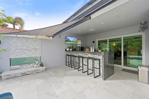 Villa ou maison à vendre à Weston, Floride: 3 chambres, 205.78 m2 № 2032524 - photo 24