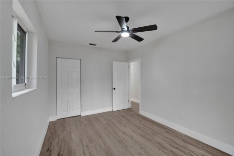 Casa en venta en Miami, Florida, 3 dormitorios, 94.02 m2 № 1897727 - foto 21