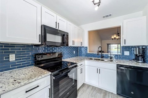 Touwnhouse à vendre à Kissimmee, Floride: 3 chambres, 112.78 m2 № 2388939 - photo 9