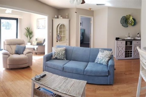 Condo in Venice, Florida, 2 bedrooms  № 1872996 - photo 4