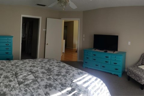 Condo in Venice, Florida, 2 bedrooms  № 1872996 - photo 12