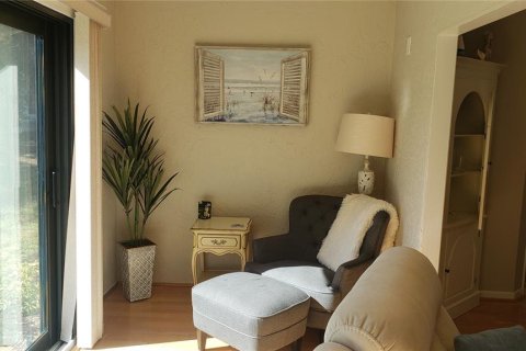 Condo in Venice, Florida, 2 bedrooms  № 1872996 - photo 8