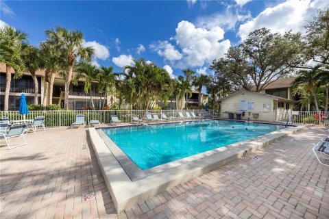 Condo in Venice, Florida, 2 bedrooms  № 1872996 - photo 25