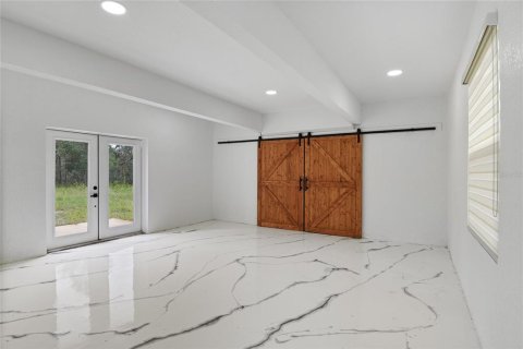 Casa en venta en Eustis, Florida, 5 dormitorios, 334.45 m2 № 1902002 - foto 18