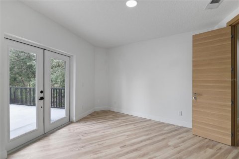 Casa en venta en Eustis, Florida, 5 dormitorios, 334.45 m2 № 1902002 - foto 26