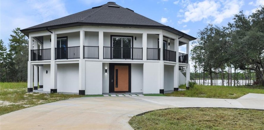 Casa en Eustis, Florida 5 dormitorios, 334.45 m2 № 1902002