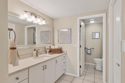 Condo in Sarasota, Florida, 2 bedrooms № 2095223 - photo 23