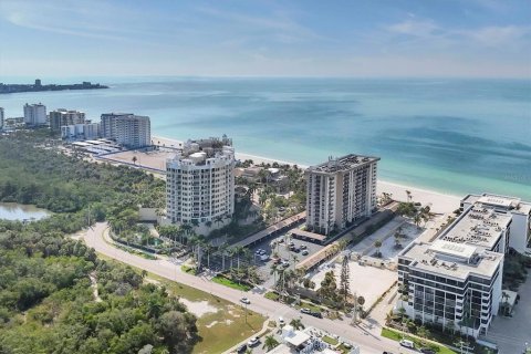 Condo in Sarasota, Florida, 2 bedrooms  № 2095223