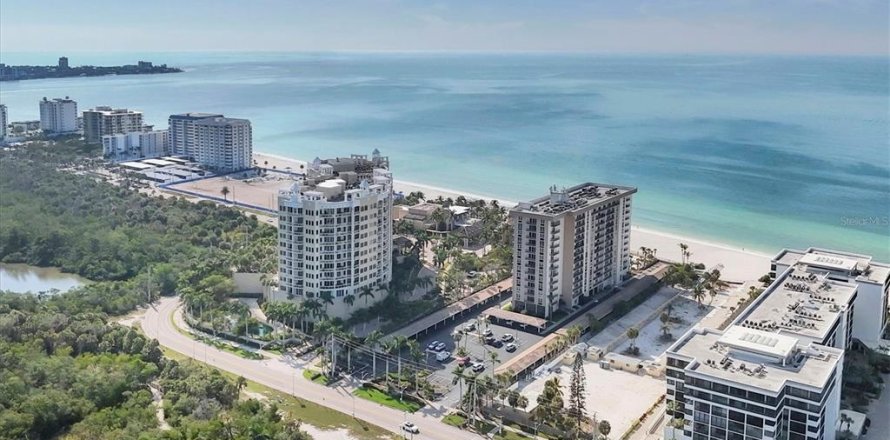Condo in Sarasota, Florida, 2 bedrooms № 2095223
