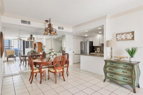 Condo in Sarasota, Florida, 2 bedrooms № 2095223 - photo 17