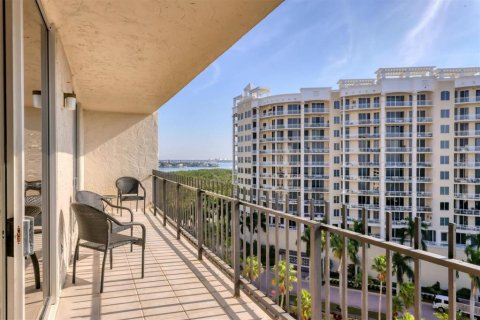 Condo in Sarasota, Florida, 2 bedrooms № 2095223 - photo 30