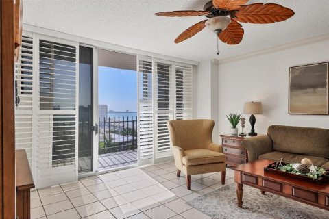 Condo in Sarasota, Florida, 2 bedrooms № 2095223 - photo 8