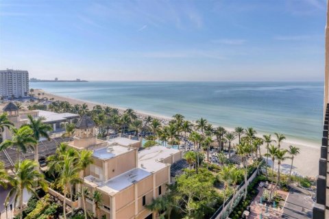 Condo in Sarasota, Florida, 2 bedrooms № 2095223 - photo 4