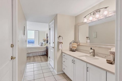 Condo in Sarasota, Florida, 2 bedrooms № 2095223 - photo 24