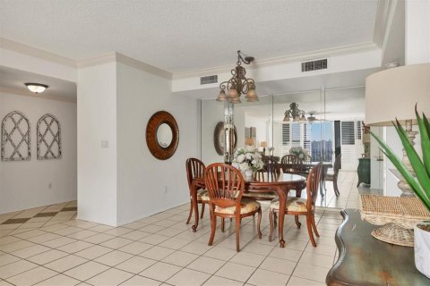 Condo in Sarasota, Florida, 2 bedrooms № 2095223 - photo 16