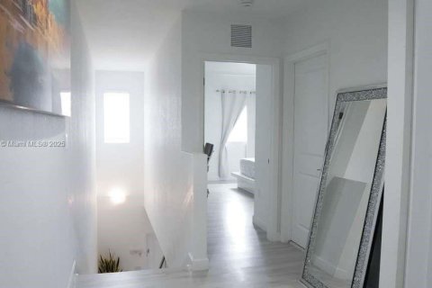 Adosado en venta en Florida City, Florida, 3 dormitorios, 133.78 m2 № 1965839 - foto 27