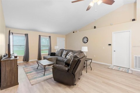 House in Ocala, Florida 3 bedrooms, 179.49 sq.m. № 1835867 - photo 6