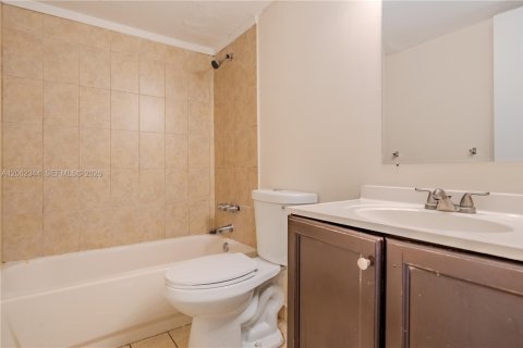 Apartment in Miami, Florida 2 bedrooms, 96.25 sq.m. № 2254121 - photo 19