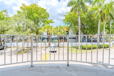 Apartment in Miami, Florida 2 bedrooms, 96.25 sq.m. № 2254121 - photo 13