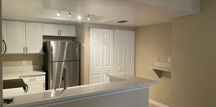 Condo in West Palm Beach, Florida, 1 bedroom  № 2075579