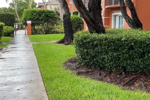 Condo in West Palm Beach, Florida, 1 bedroom  № 2075579 - photo 6