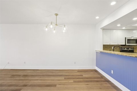 Adosado en venta en Tierra Verde, Florida, 3 dormitorios, 147.25 m2 № 1629092 - foto 8