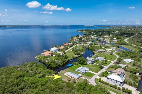 Casa en venta en Punta Gorda, Florida, 3 dormitorios, 105.91 m2 № 1797873 - foto 4