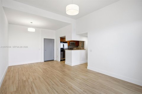 Condominio en alquiler en Miami, Florida, 1 dormitorio, 57.6 m2 № 2339918 - foto 7