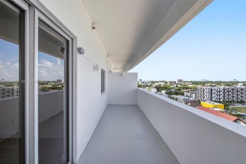 Condominio en alquiler en Miami, Florida, 1 dormitorio, 57.6 m2 № 2339918 - foto 9