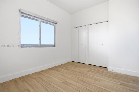Condominio en alquiler en Miami, Florida, 1 dormitorio, 57.6 m2 № 2339918 - foto 20