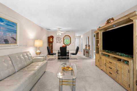 Condo in Boca Raton, Florida, 2 bedrooms  № 2075376 - photo 25
