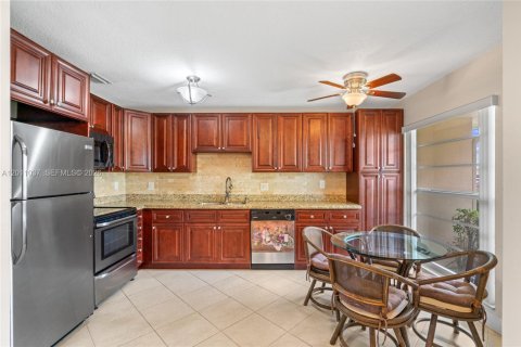 Condo in Boca Raton, Florida, 2 bedrooms  № 2075376 - photo 6