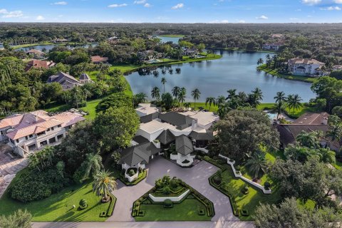 House in Weston, Florida 6 bedrooms, 988.11 sq.m. № 2399958 - photo 3