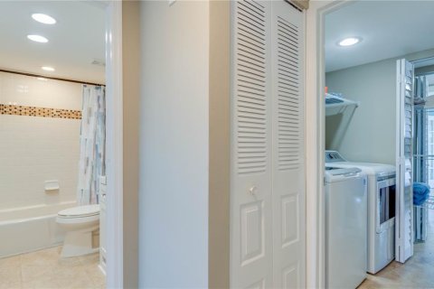 Condominio en venta en Fort Myers, Florida, 2 dormitorios, 108.42 m2 № 2348375 - foto 25