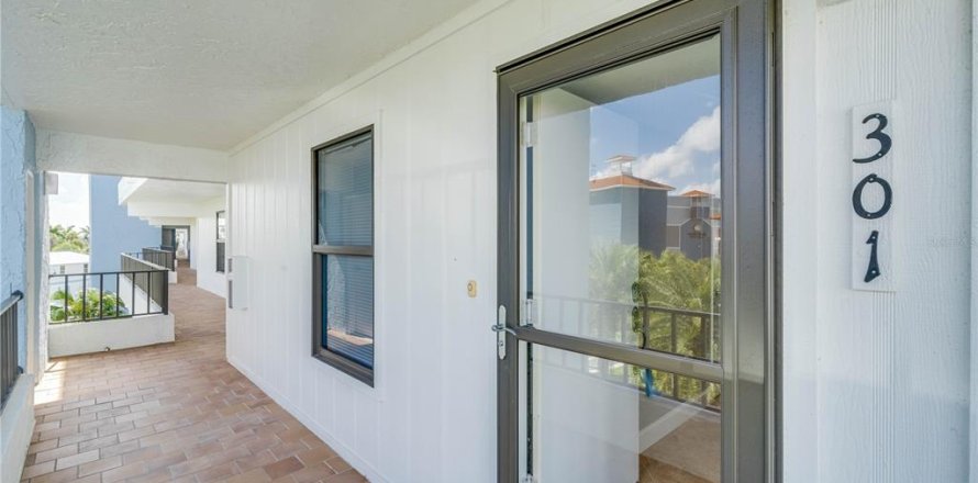 Condominio en Fort Myers, Florida, 2 dormitorios  № 2348375